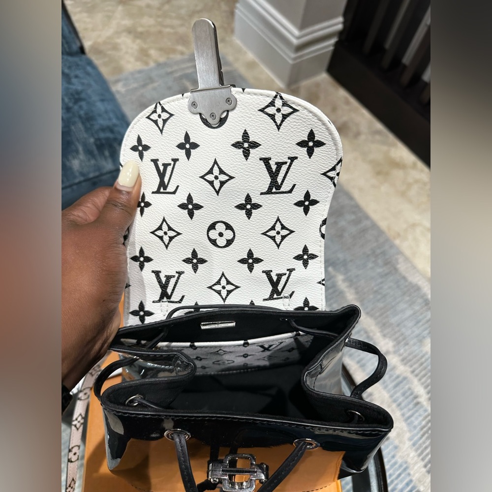 Louis Vuitton Hot Springs Patent Leather Packpack - Picture 7 of 13